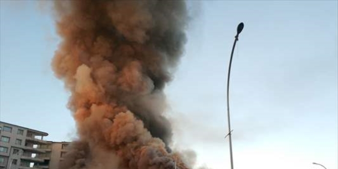 Batman'da al��veri� merkezinde ��kan yang�n s�nd�r�ld�