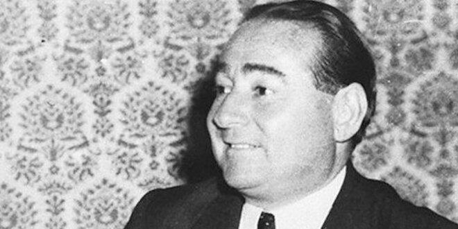 Adnan Menderes'in adı binlerce nüfus cüzdanında