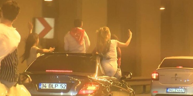 Bu g�r�nt�ler �a�k�na �evirmi�ti... Ceza ya�d�