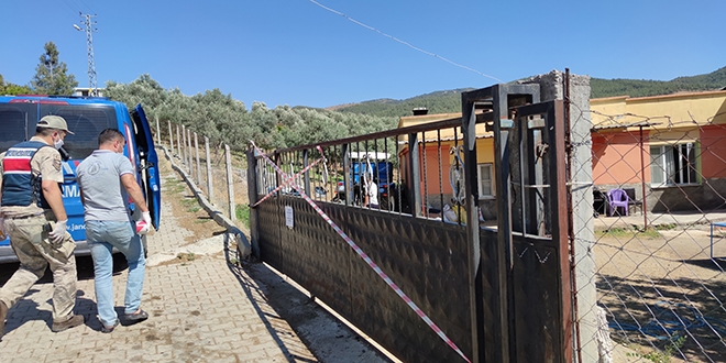Ailesini ziyaret etti, mahalledeki 42 kişi karantinaya alındı