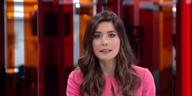 CNN Türk spikeri canlı yayında görevine veda etti