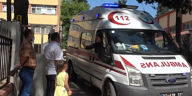 Öğrenci velisi ile sağlık personeli arasında korona tartışması