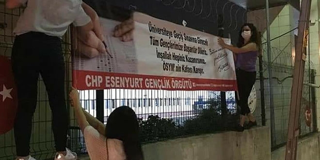 Provokatif pankart astan CHP'li genler serbest brakld