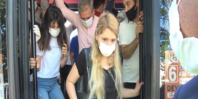 Minibüsten 37 yolcu çıktı, şoförün bahanesi: Sayı saymayı bilmiyorsunuz!