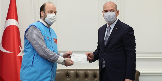 İçişleri Bakanı Soylu, İdlib için 10 briket ev bağışladı