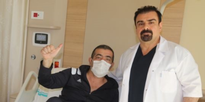 Kilo aldığını sandı, karnından 10 kiloluk ur çıktı