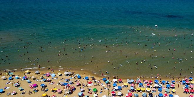 Her 10 kişiden dördü tatile çıkmakta kararsız