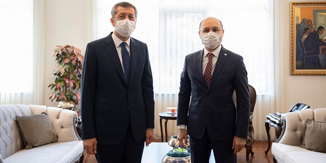 Türk Eğitim-Sen'den Milli Eğitim Bakanı Selçuk'a ziyaret