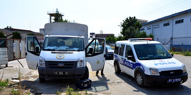 Belediyenin yardım kolilerini çalarak kayıplara karıştı