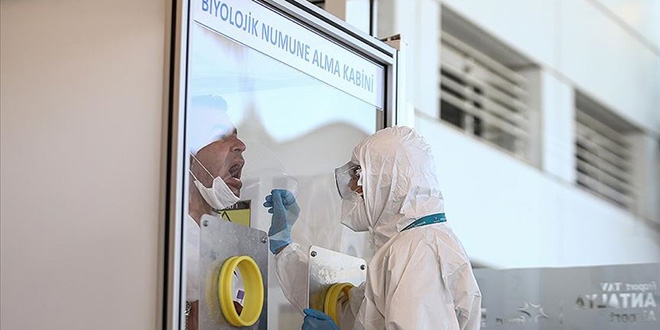 Antalya Havalimanı'nda Kovid-19 laboratuvarı açıldı