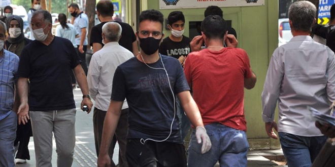 Uzmanlardan 'siyah maske' uyarısı: Koruyuculuğu yok