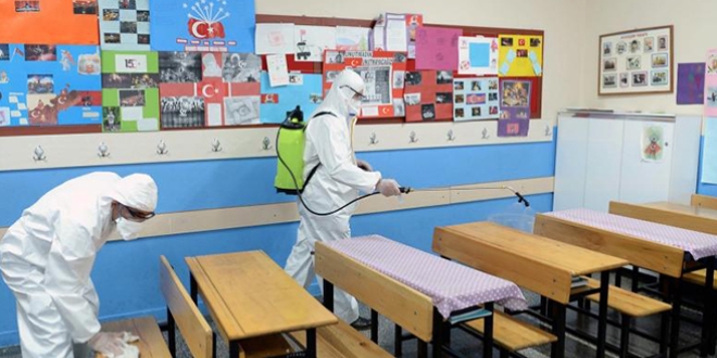 Bakan Koca'dan okulların açılmasına ilişkin açıklama