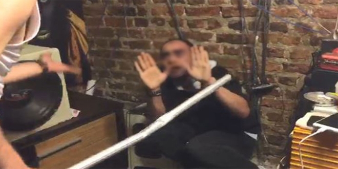 İstanbul'da dehşet anları: Sopa ve satırla dövdü