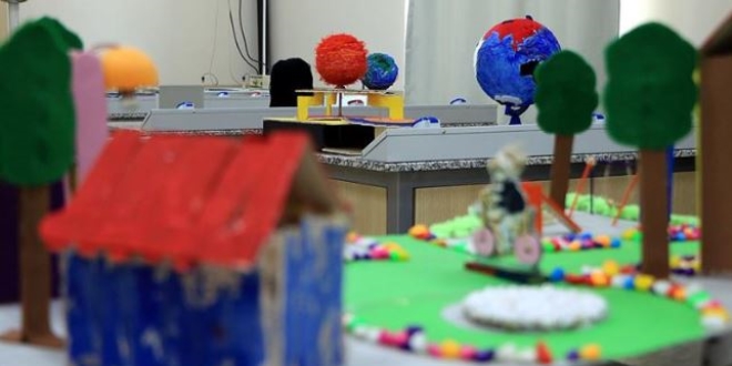Görme engelli öğrenciler, fen derslerini dokunarak öğrenecek