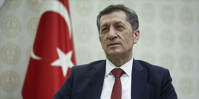 Bakan Selçuk: Yaralı iki meslektaşıma acil şifalar diliyorum