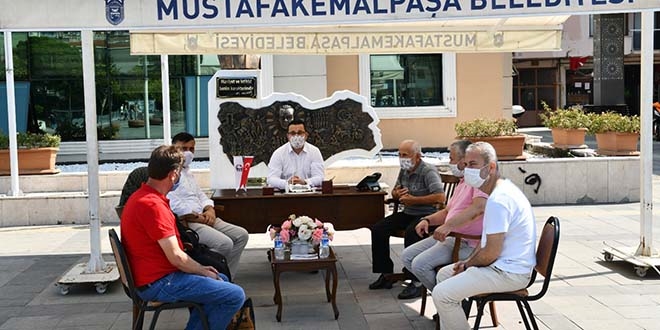 Kapı, randevu, bürokrasi ve hatta belediye dahi yok!