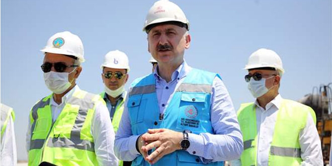 Bakan Karaismailoğlu: İki yıl bitmeden Çukurova Havalimanına ilk uçak inecek