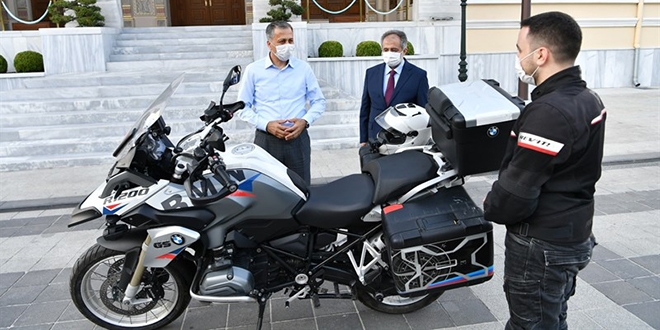 2023 km yol katederek motosiklet zerinde Kur'an- hatmedecek