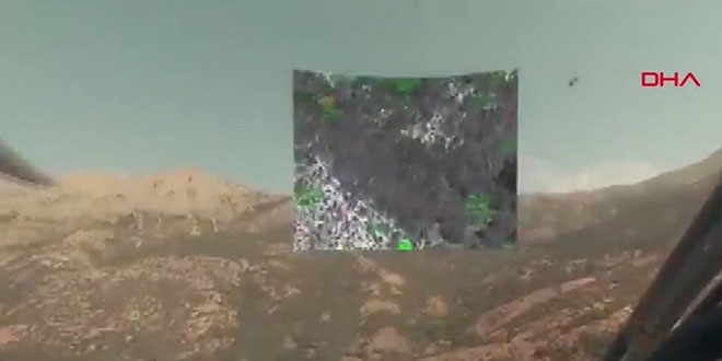 Jandarma payla�t�: ATAK helikopterinin kokpitinden operasyon an�