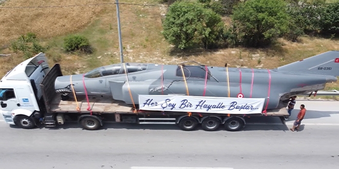 Ömrünü tamamlayan savaş uçağı Antalya'ya gönderildi