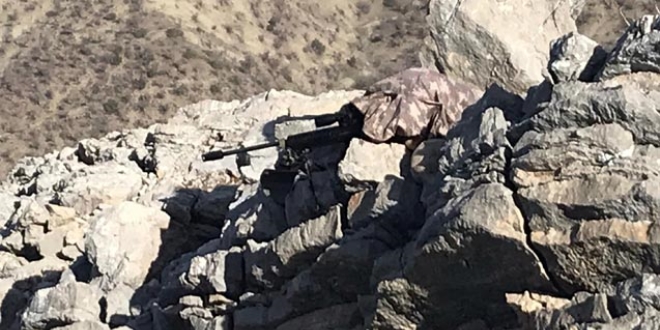 Terör örgütü PKK üyesi kadın ikna sonucu teslim oldu