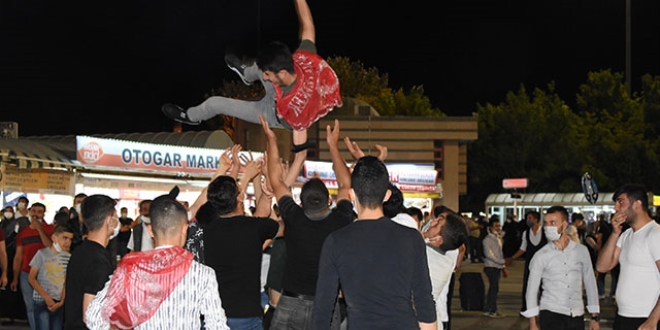 19 ilde daha asker uğurlamasına kısıtlama