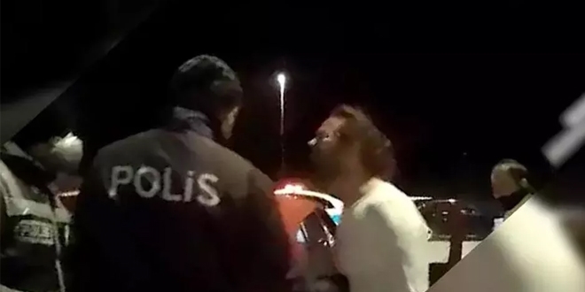 Polise hakaret eden Yarbay hakkında hapis talebi