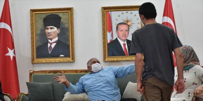 Jandarmanın ikna çalışması sonucu bir aile daha evladına kavuştu