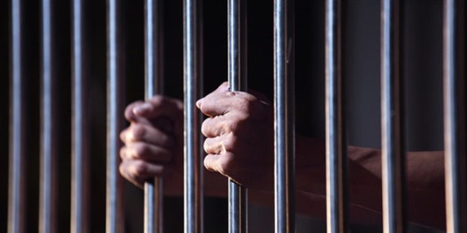 Kastamonu'da FET'den yarglanan 10 sanktan 9'una hapis cezas