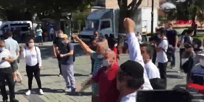 Karar sonrası Ayasofya önünde toplanmalar başladı
