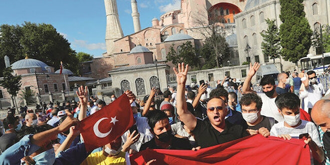 Seksen altı yıllık sürgün bitti