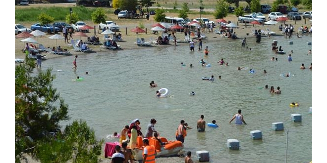 Doğu Anadolu'nun yaz tatili merkezi; Hazar Gölü