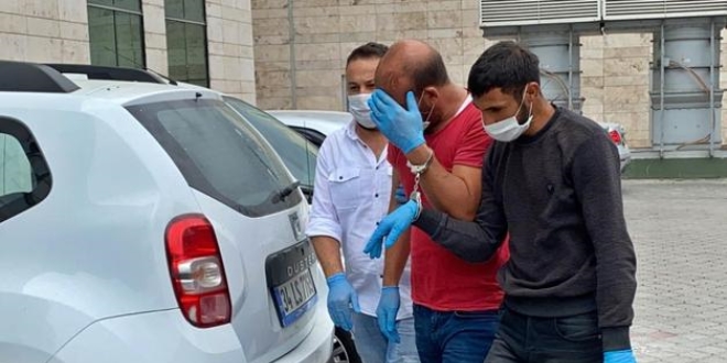 Eski rektörü dolandıran çete çökertildi!