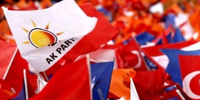 AK Parti'li 5 ilçe başkanı istifa etti