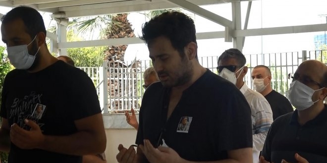 Ünlü sanatçı Metin Arolat'ın acı günü