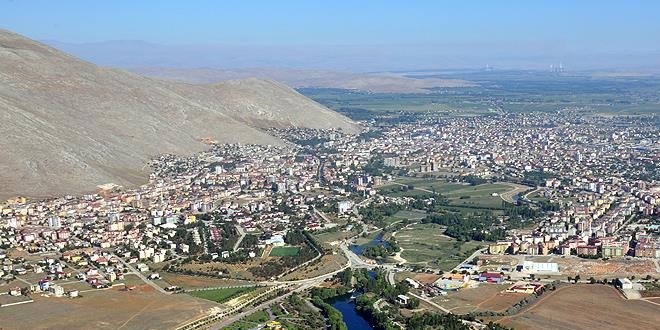 Bu ilçede düğün törenleri nedeniyle vakalar tırmanışa geçti