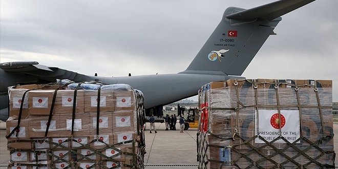 Türkiye'den bir ülkeye daha tıbbi malzeme yardımı