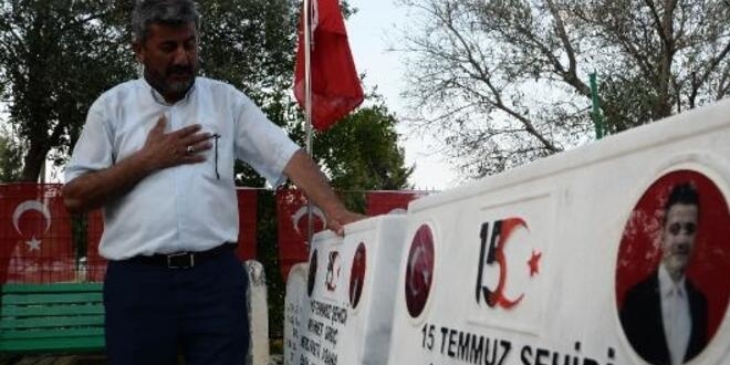 15 Temmuz şehidi ikiz polisler, mezarları başında anıldı