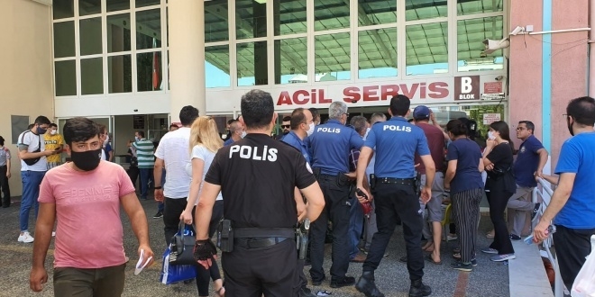 Hasta yakını hastaneyi birbirine kattı: 1 güvenlikçi yaralandı