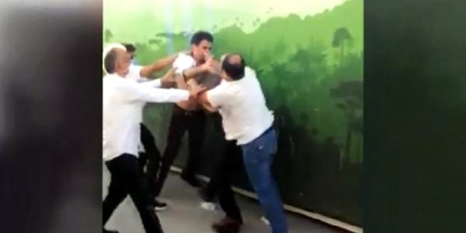 Ankara'da otobüsü yavaşlattın kavgası