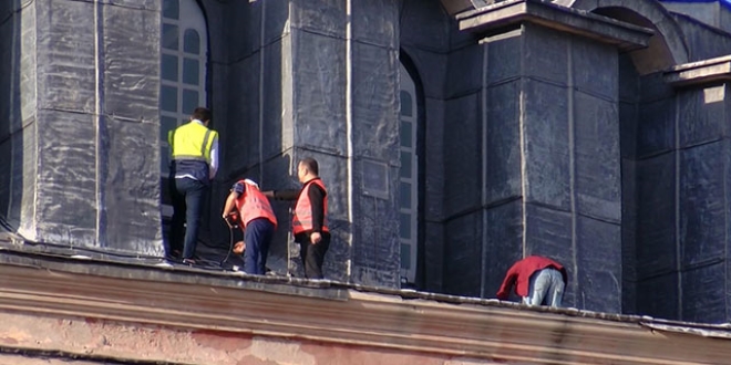 Ayasofya ibadete açılacağı güne hazırlanıyor
