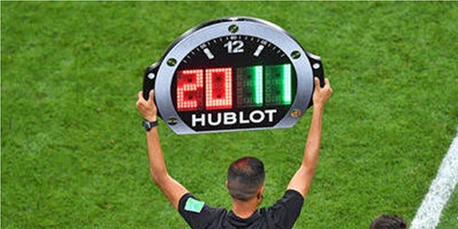 FIFA, 5 oyuncu değişikliği kuralının uygulanacağı süreyi uzattı