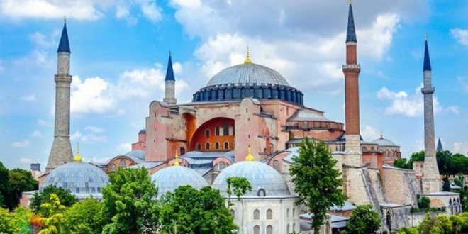 Ayasofya imar planlarına 'Ayasofya Camii-Külliyesi' olarak işlenecek