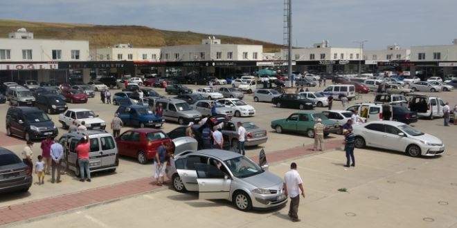 İkinci elde fiyatlar sıfırı geçti