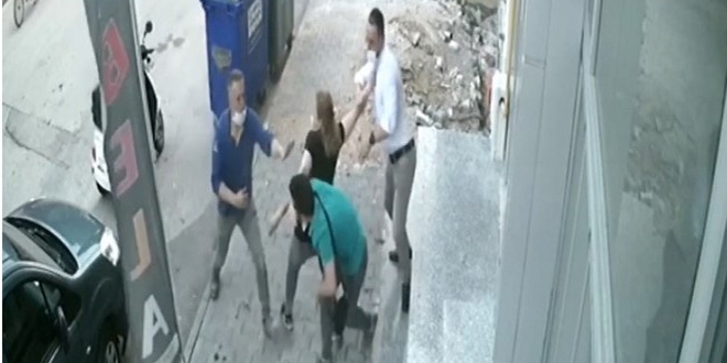 'Namusuma yan baktın' diyerek tekme tokat dövdüler