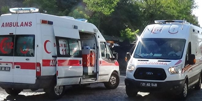 Diyarbak�r'da ihale kavgas�: 1'i a��r 8 yaral�