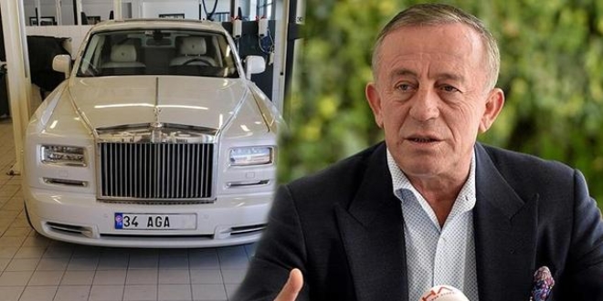 Ali Ağaoğlu'na büyük şok! Lüks otomobilini fareler kemirdi