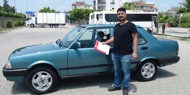52 bin kilometredeki 26 yıllık otomobili gözleri gibi koruyorlar