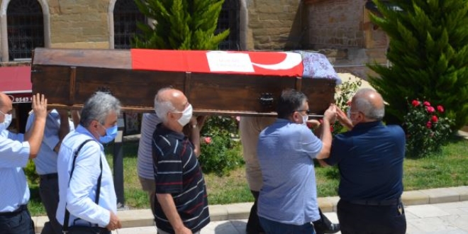 106 yaşındaki Mukime öğretmen hayata veda etti