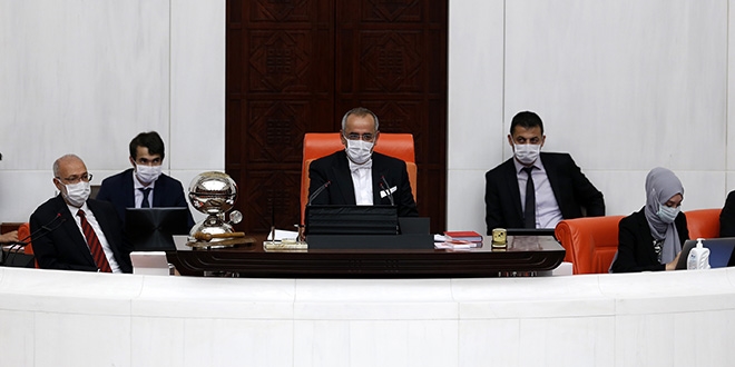 'Sosyal medya karanlık bir kuyuya dönüşmüştür'